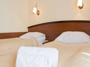 habitaciones de hotel apartamentos alojamiento montañas Sudetes descanso en Polonia